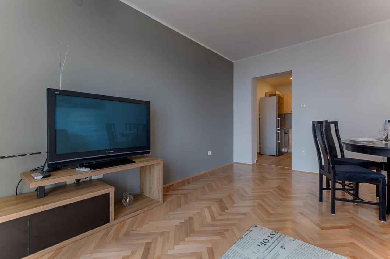 Two Bedroom Apartment Paris Rijeka Exterior photo
