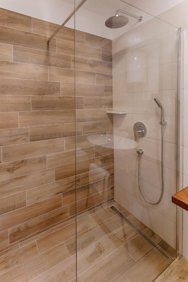 Two Bedroom Apartment Paris Rijeka Exterior photo